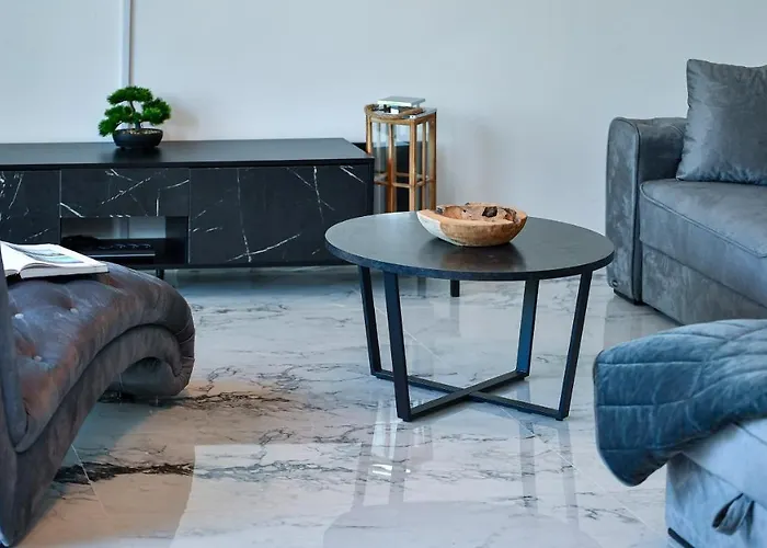 Manini Apartment *